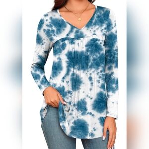 NWT Tie Dye Pleated Long Sleeve V-Neck Tunic Top Blue & White XL